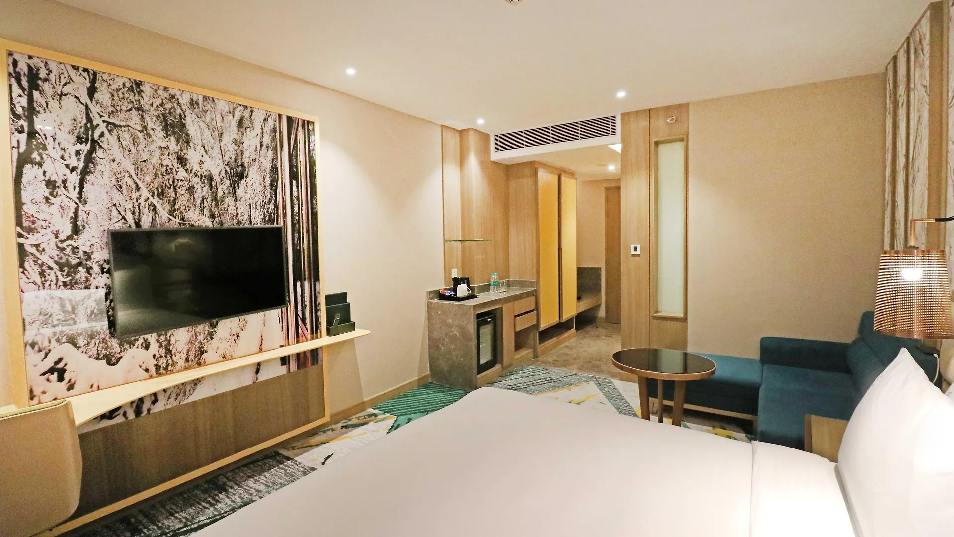 Hotel Holiday Inn Chandigarh Zkp By Ihg Zirakpur