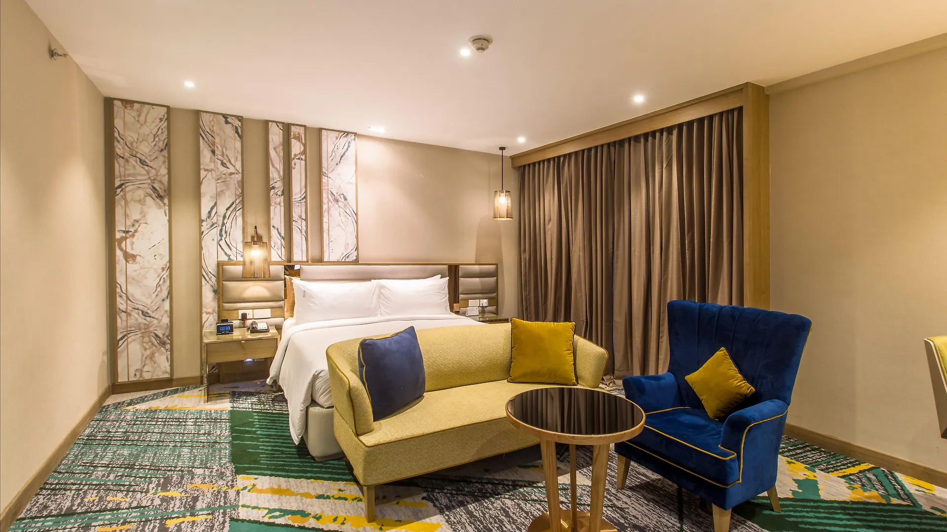 Holiday Inn Chandigarh Zkp By Ihg Zirakpur 4*,
