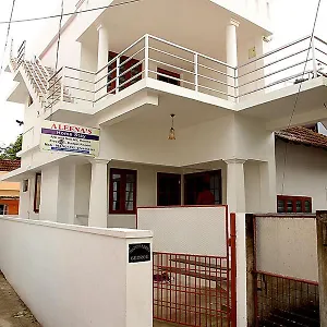 Aleenas , Kochi India