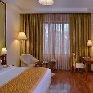 Hotel Western Maryland, Zirakpur