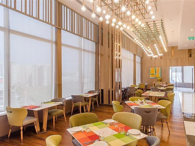 Holiday Inn Chandigarh Zkp By Ihg Zirakpur الهند